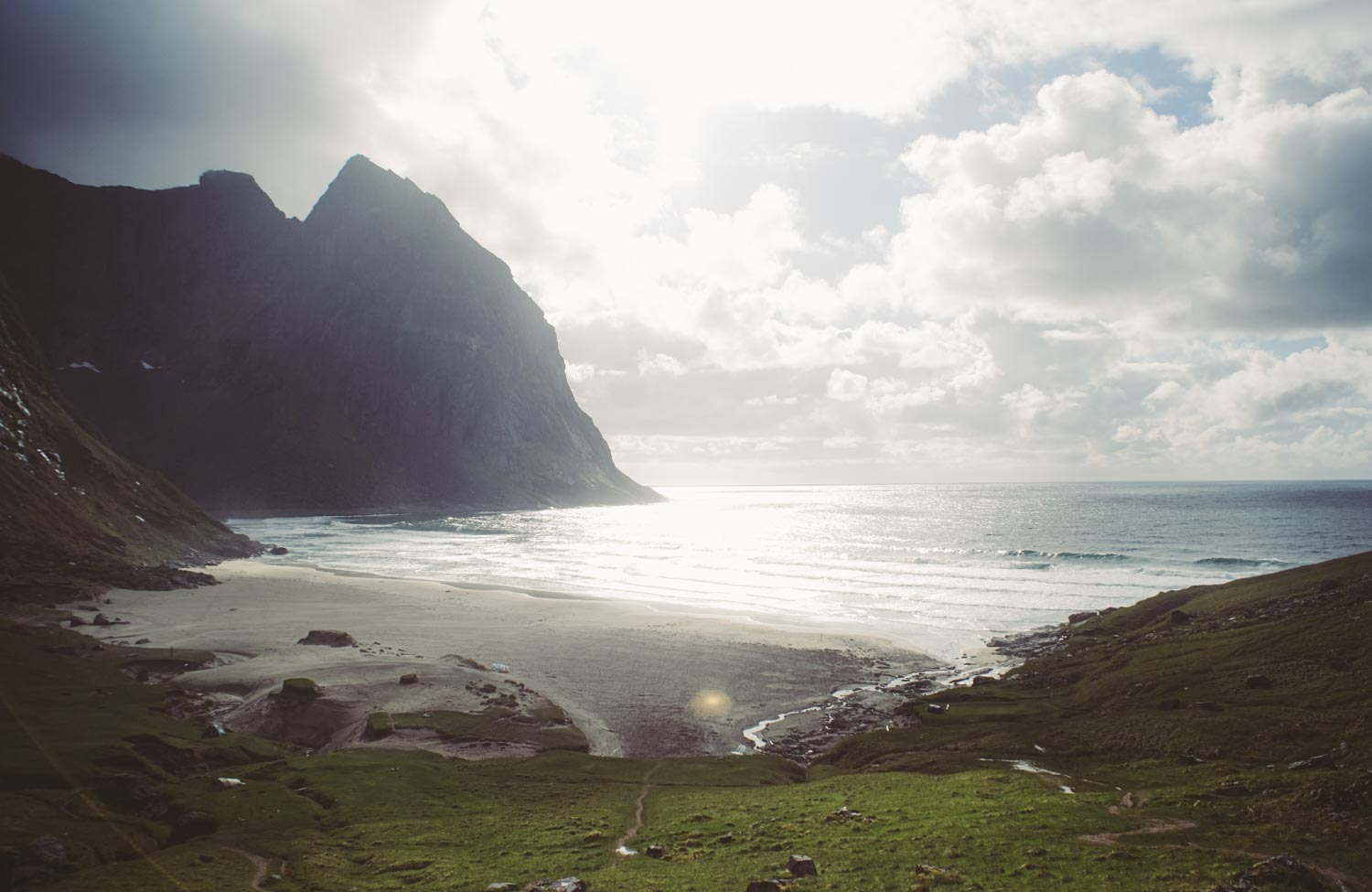 lofoten kvalvika beach cottage photography